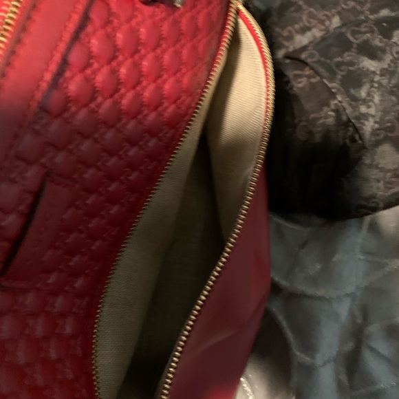 Authentic Gucci large soft tote by Alessandro Michele Red. Microguccissima - Picture 12 of 15